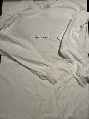 KYLIE Cosmetics graphic tee 💋💋💋💋💋💋💋💋💋💋💋
